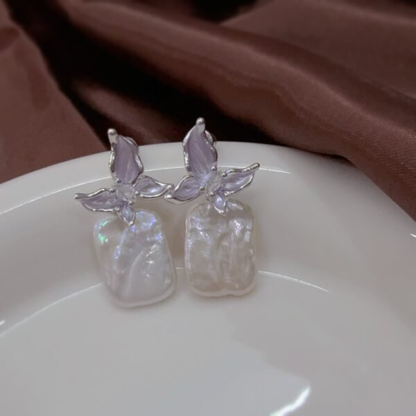 Elegant butterfly stud earrings, natural freshwater baroque pearl earrings, lightweight luxury square silver post earrings, with flat square pearls approx. 12*17mm.